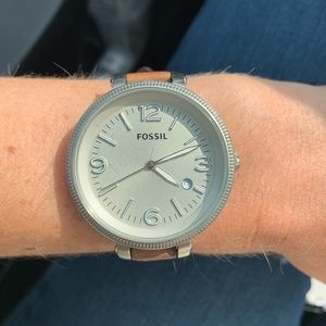 ✨SOLD✨ Fossil Watch